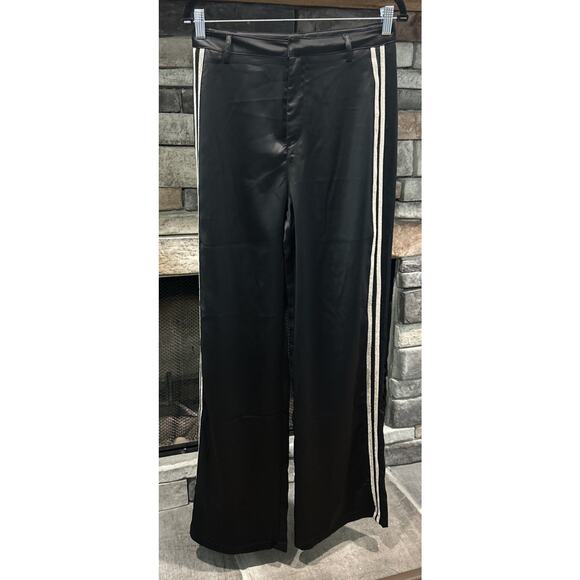 Women’s 7 FOR ALL MANKIND Black Satin W/ Silver Striped Wide Leg Pants Sz 6 *A8 - Picture 1 of 5
